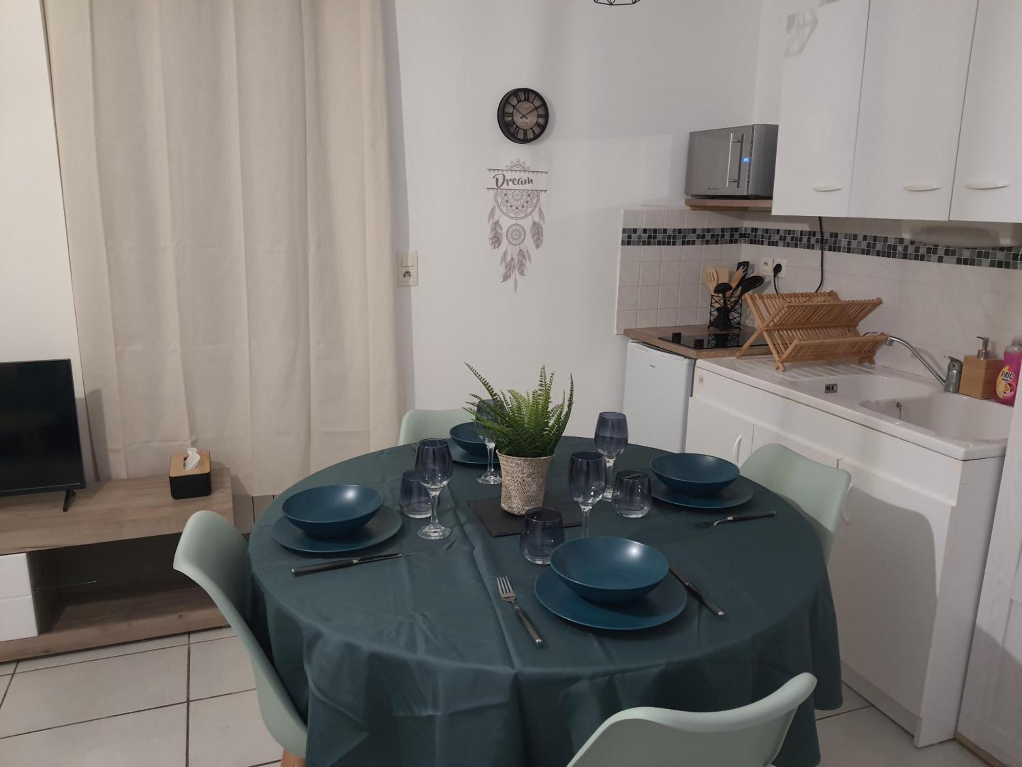 Maisonnette Abj Anneyron Exterior photo