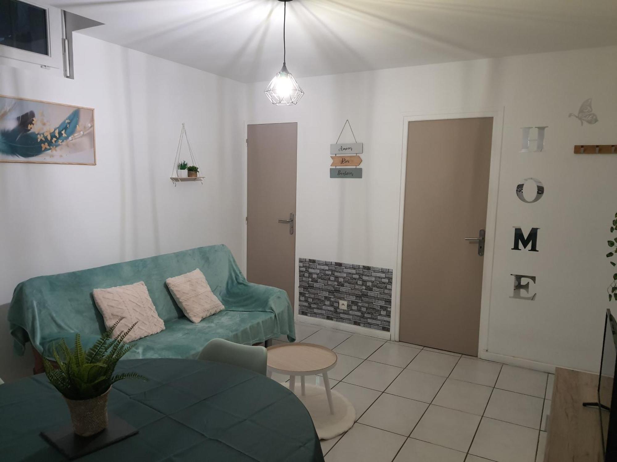Maisonnette Abj Anneyron Exterior photo